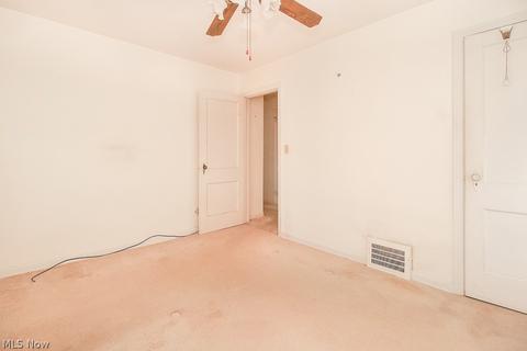 2346 E 35th St, Lorain, OH 44055 photo 17