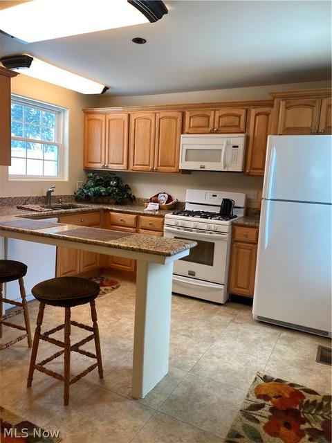 410 E 23rd St, Ashtabula, OH 44004 photo 3