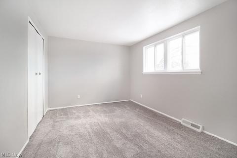 861 Salem Ave, Elyria, OH 44035 photo 8