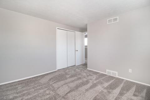 861 Salem Ave, Elyria, OH 44035 photo 13