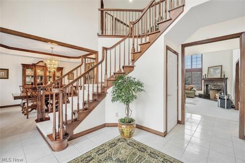 5630 Saddle Ln, Solon, OH 44139 photo 3