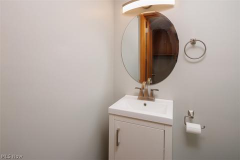 2315 Crosshaven Rd NW, Canton, OH 44708 photo 12