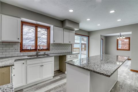 161 Stauffer Dr, Wadsworth, OH 44281 photo 5