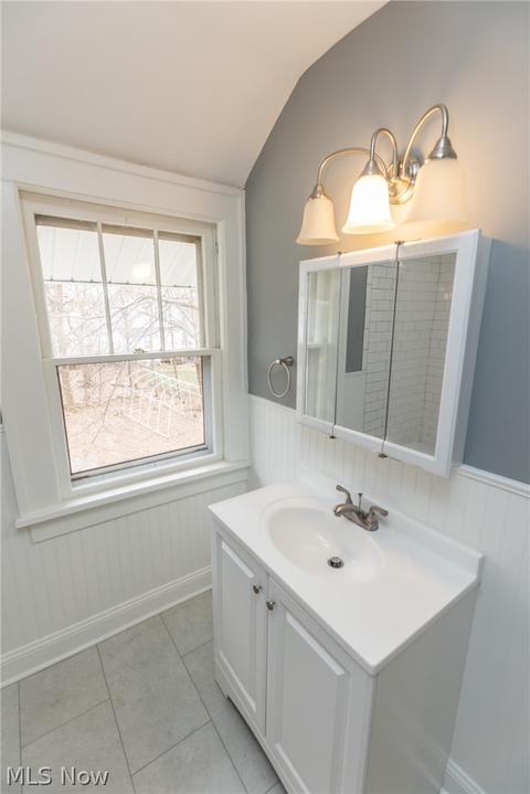 855 Avon St, Akron, OH 44310 photo 25