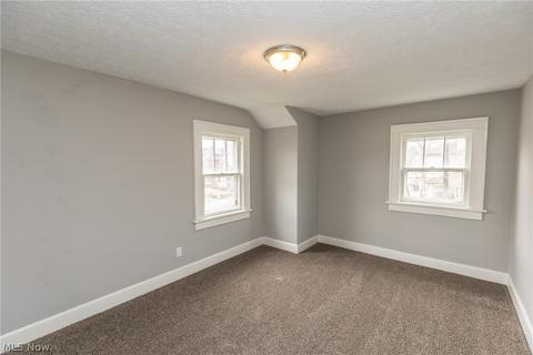 855 Avon St, Akron, OH 44310 photo 18