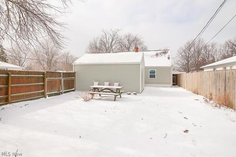 4825 Wake Robin Rd, Mentor, OH 44060 photo 5