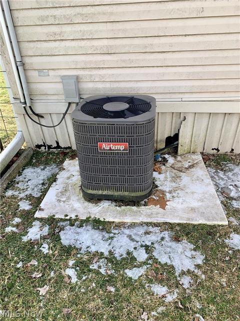 6201 E State Rd, Newcomerstown, OH 43832 photo 6