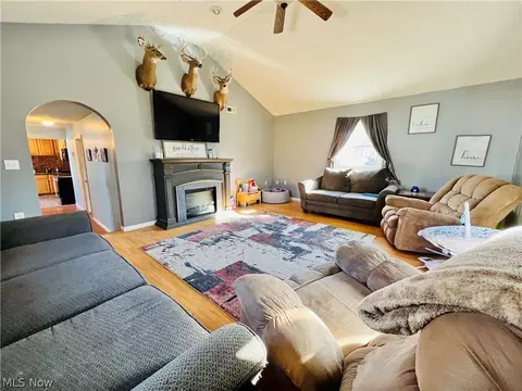 5194 Rolling Ave, Lorain, OH 44055 photo 8