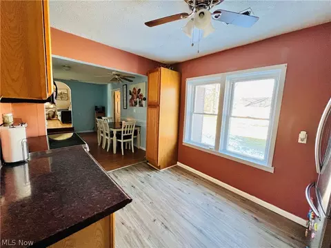 5194 Rolling Ave, Lorain, OH 44055 photo 4