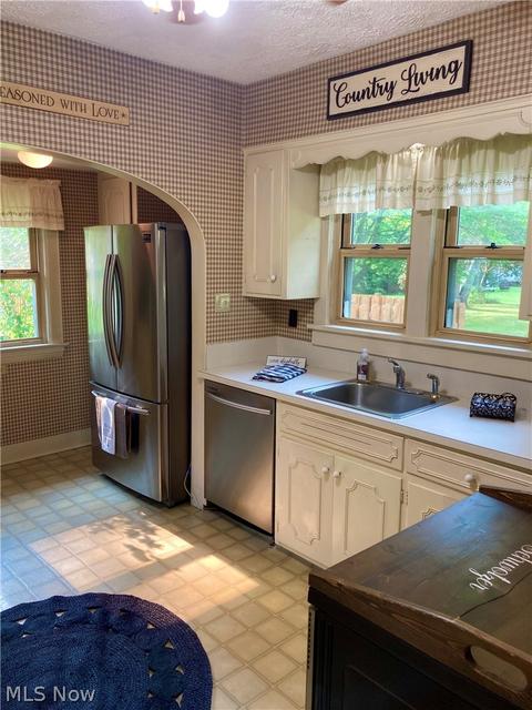 605 Myrtle Ave, Ashtabula, OH 44004 photo 8