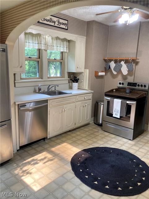 605 Myrtle Ave, Ashtabula, OH 44004 photo 10