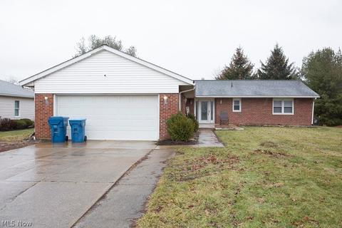 5343 Oak Point Rd, Lorain, OH 44053 photo 2