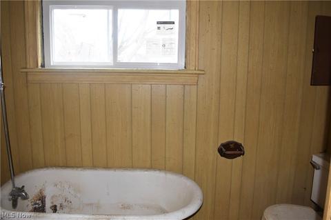 1632 W 3rd St, Ashtabula, OH 44004 photo 18