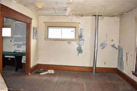1632 W 3rd St, Ashtabula, OH 44004 photo 6