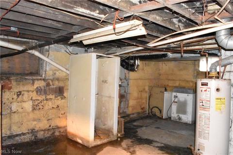 1632 W 3rd St, Ashtabula, OH 44004 photo 32