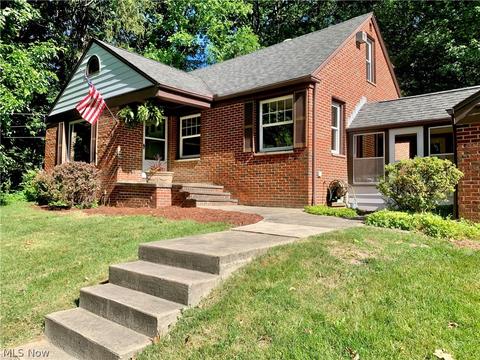 5715 E Sprague Rd, Independence, OH 44131 photo 3