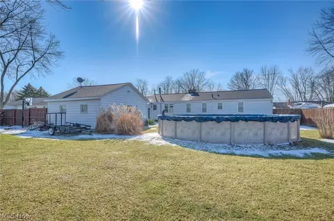 229 Forest St, Lagrange, OH 44050 photo 11