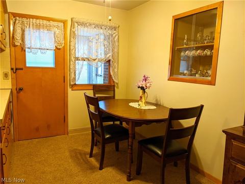 349 Wayne Ave, Akron, OH 44301 photo 4