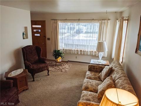349 Wayne Ave, Akron, OH 44301 photo 5