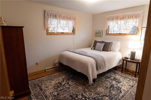 7277 Barton Cir, Parma, OH 44129 photo 14