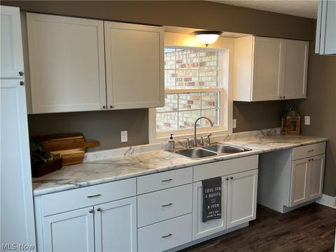 440 Randall Rd, Elyria, OH 44035 photo 5