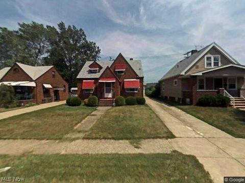 951 E 237th St, Euclid, OH 44123 photo 1