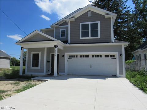 1622 Walnut Blvd, Ashtabula, OH 44004 photo 1