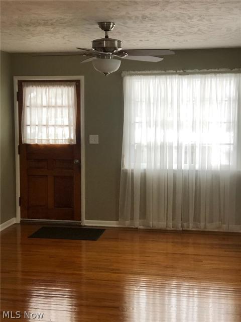 2919 Aberdeen Ave, Ashtabula, OH 44004 photo 2