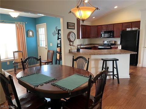 127 Ashfield Ct, Elyria, OH 44035 photo 7