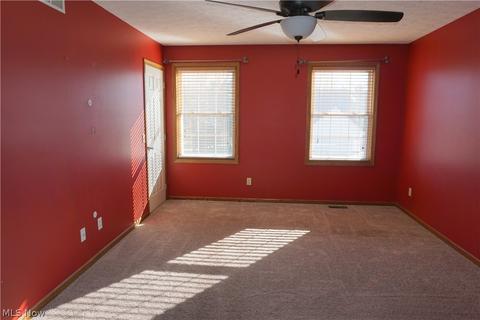 8205 Garnet Ave NE, Canton, OH 44721 photo 9