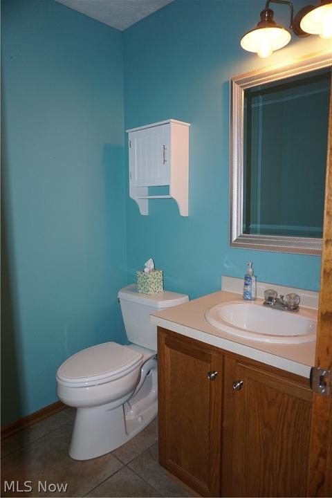 8205 Garnet Ave NE, Canton, OH 44721 photo 8