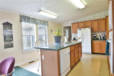 5969 Everett Hull Rd, Fowler, OH 44418 photo 9