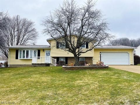 5127 Burlawn St NW, Canton, OH 44708 photo 1