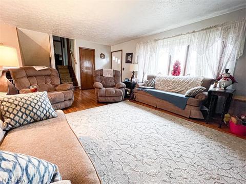 5127 Burlawn St NW, Canton, OH 44708 photo 2