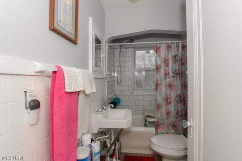 1035 Berwin St, Akron, OH 44310 photo 7