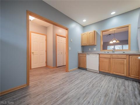 116 Bears Paw Dr, Elyria, OH 44035 photo 8
