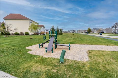 3782 Parkside Cir E, Lorain, OH 44053 photo 34