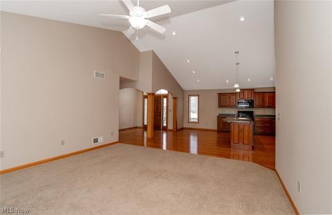 708 Aspen Key Dr, Wadsworth, OH 44281 photo 10