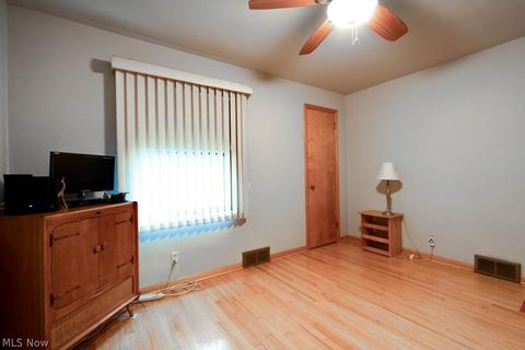 1538 Perry Dr NW, Canton, OH 44708 photo 18
