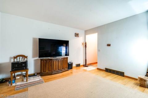 1538 Perry Dr NW, Canton, OH 44708 photo 22