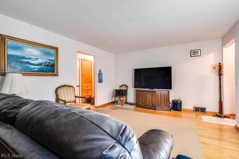 1538 Perry Dr NW, Canton, OH 44708 photo 23
