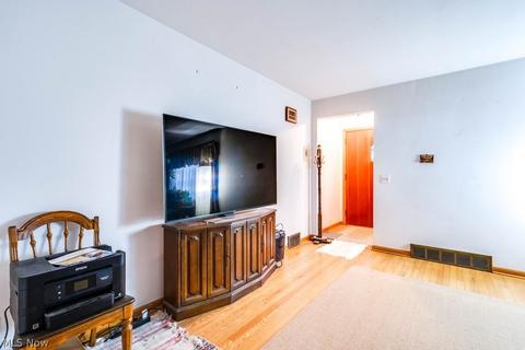 1538 Perry Dr NW, Canton, OH 44708 photo 24