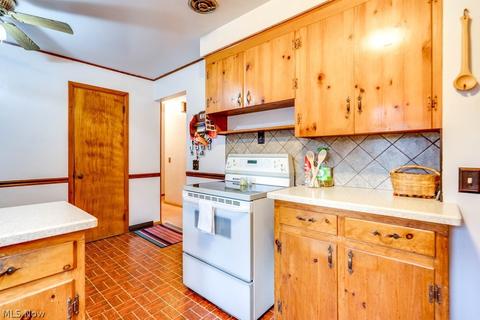 1538 Perry Dr NW, Canton, OH 44708 photo 6