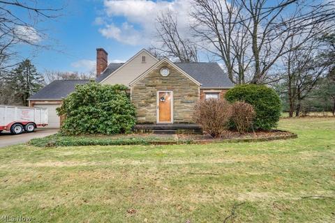 1538 Perry Dr NW, Canton, OH 44708 photo 4