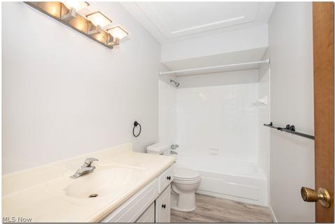 6174 Crossview, Seven Hills, OH 44131 photo 11