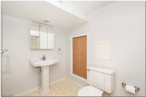 6174 Crossview, Seven Hills, OH 44131 photo 12