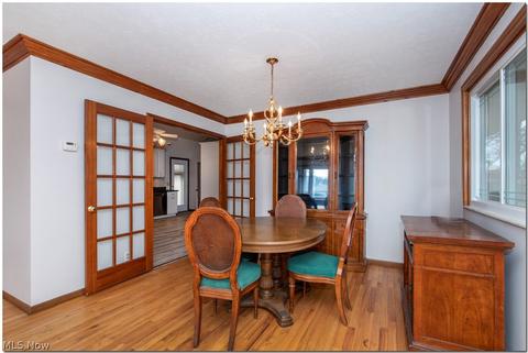 6174 Crossview, Seven Hills, OH 44131 photo 2