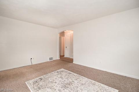 2309 E 35th St, Lorain, OH 44055 photo 5