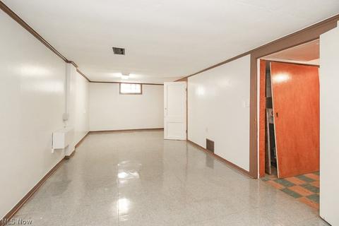2309 E 35th St, Lorain, OH 44055 photo 21