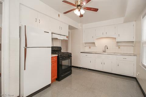 2309 E 35th St, Lorain, OH 44055 photo 6